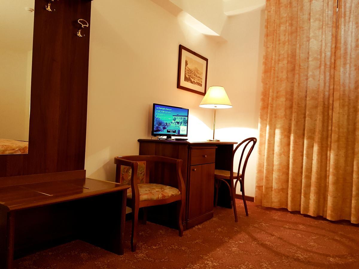 Villa Nencini 渥尔特拉 外观 照片